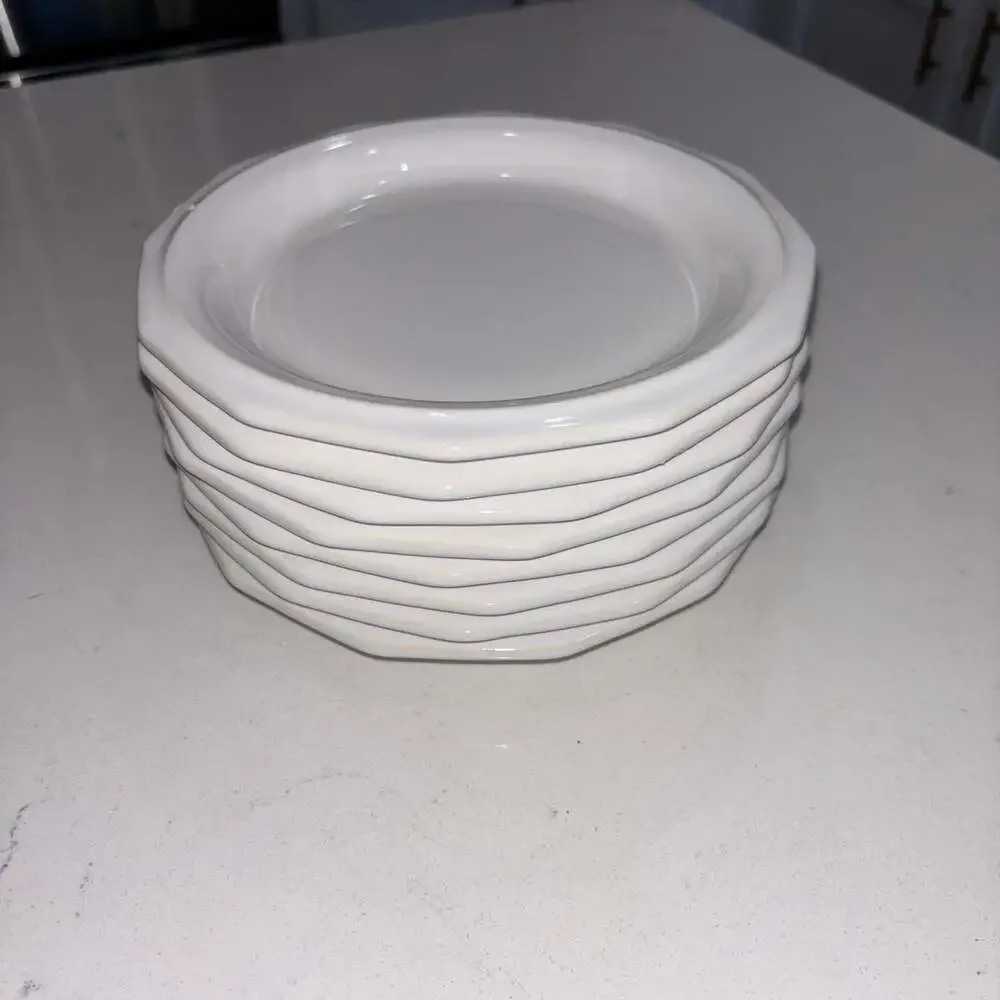 Vintage Pfaltzgraff Heritage White Ceramic Bread/Dessert Plates (8)